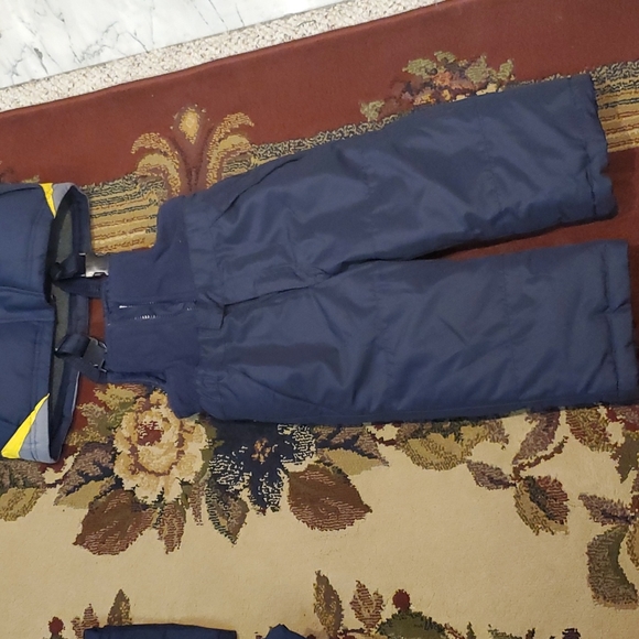 Snowsuit set - Picture 2 of 2